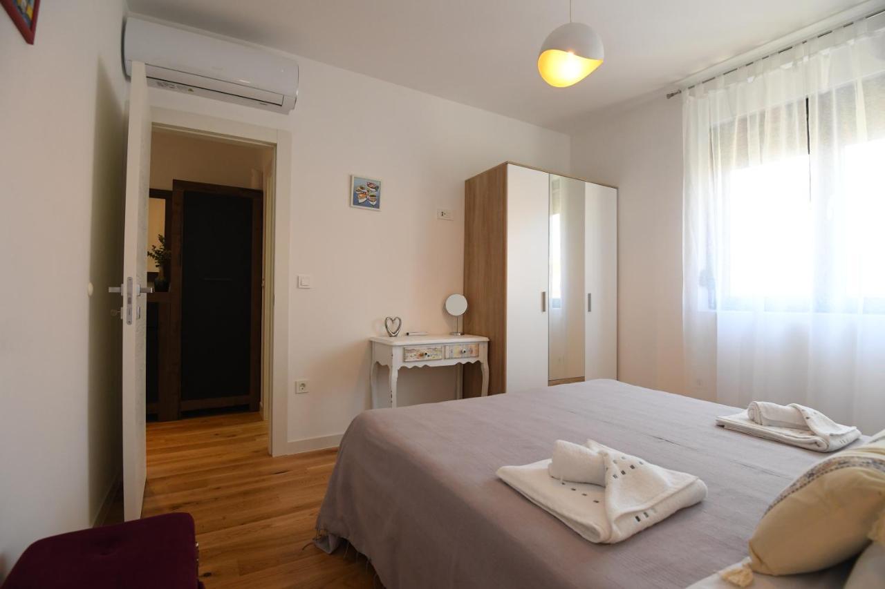 Apartment Maritimo Zadar Exterior foto